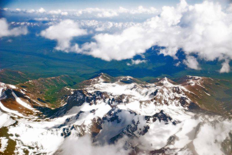 Góry Pamiru zdjęcie z lotu ptaka, źródło: Wikipedia